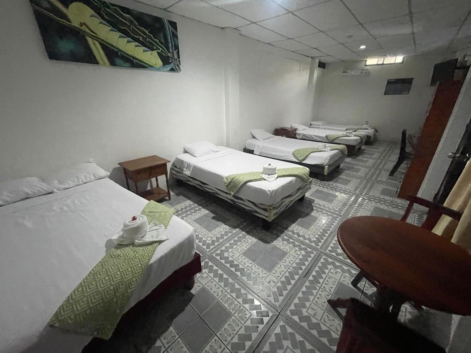 Hostal Gardner Puerto Ayora  Ngoại thất bức ảnh