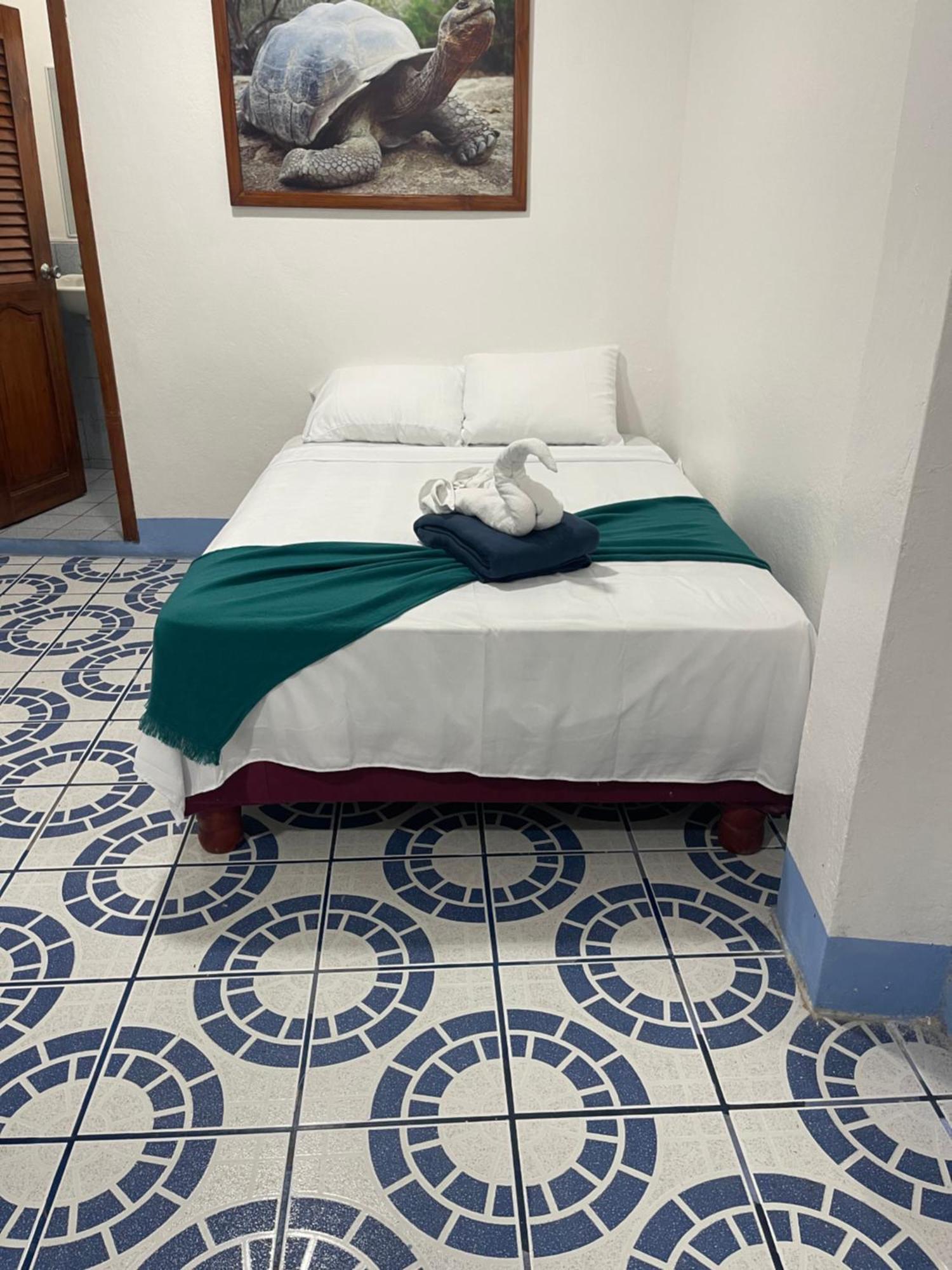 Hostal Gardner Puerto Ayora  Ngoại thất bức ảnh
