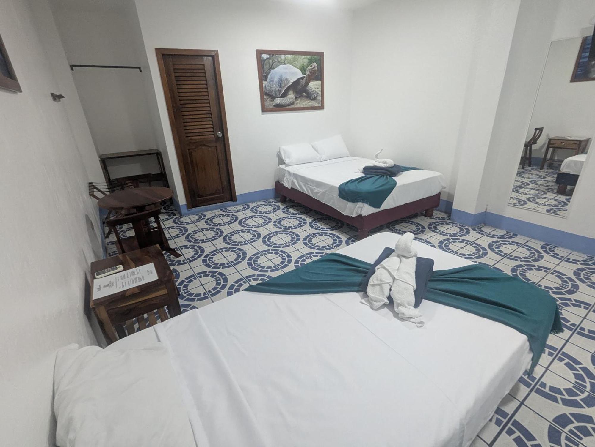 Hostal Gardner Puerto Ayora  Ngoại thất bức ảnh