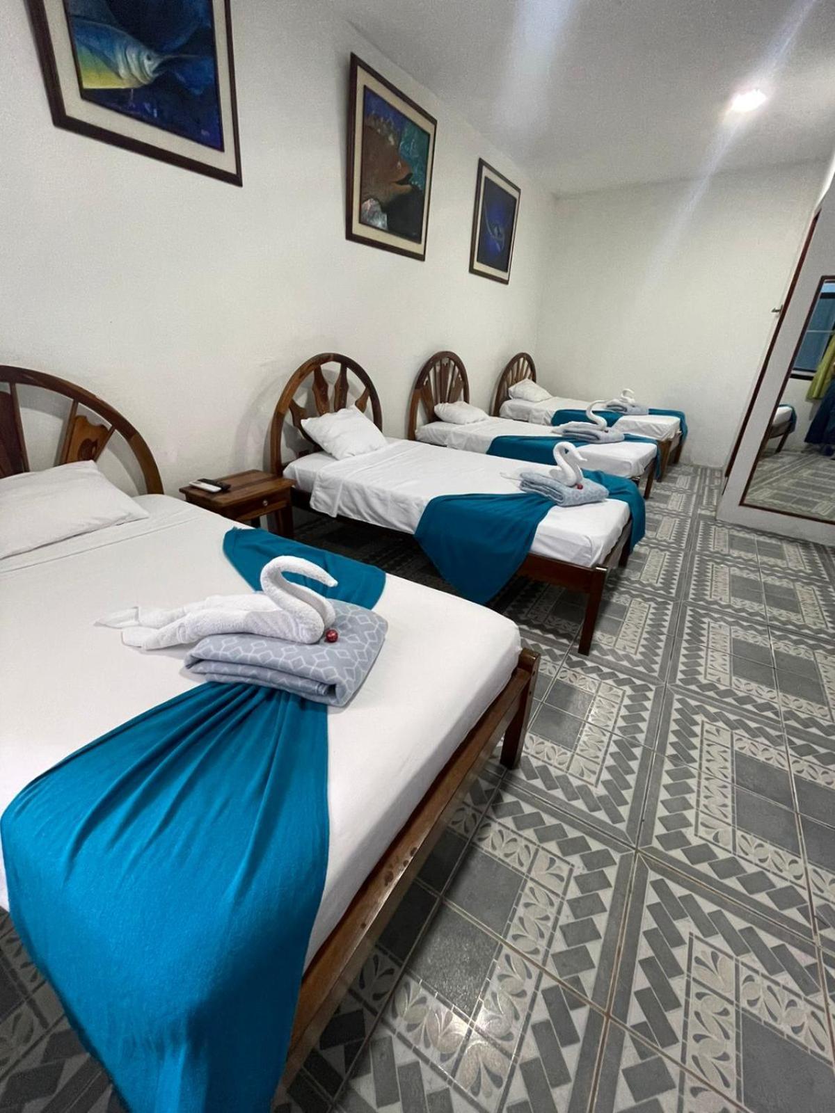 Hostal Gardner Puerto Ayora  Ngoại thất bức ảnh